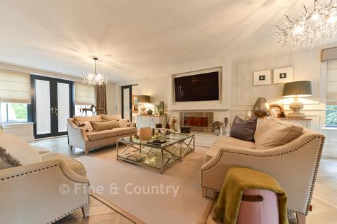 5 bedroom detached house for sale, Kiln Drive, Woodnesborough, Sandwich, Kent