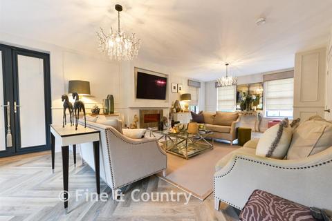 5 bedroom detached house for sale, Kiln Drive, Woodnesborough, Sandwich, Kent