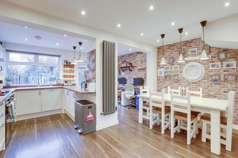3 bedroom terraced house for sale, Leslie Avenue, Nottingham NG9