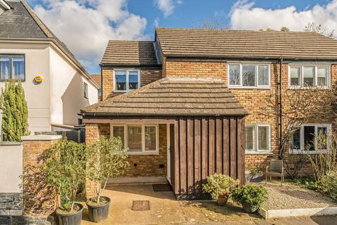 Ferry Road, Thames Ditton KT7