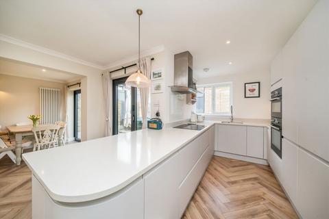 undefined, Ferry Road, Thames Ditton KT7