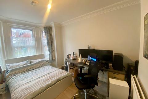 undefined, Newcombe Road, Southampton, SO15