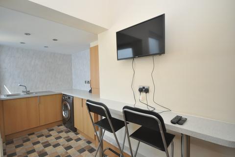3 bedroom house to rent, Barnsole Road, Gillingham, ME7