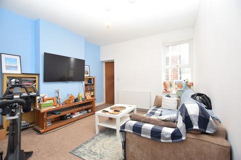 2 bedroom flat to rent, Station Road, Sheffield, S35