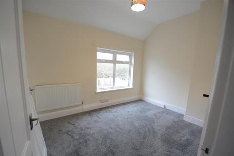3 bedroom end of terrace house to rent, Carr Street, Selby