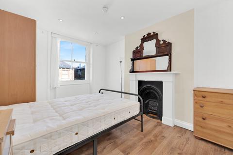 3 bedroom flat to rent, Patshull Road, London