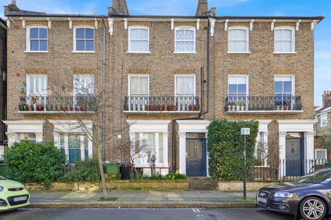 3 bedroom flat to rent, Patshull Road, London