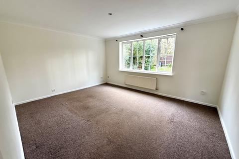 undefined, 43 Roman Way, Daventry, NN11 0RW