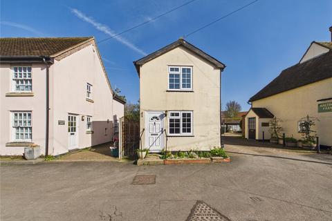 2 bedroom detached house to rent, Farm Road, Great Oakley, Harwich, CO12