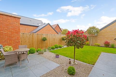 undefined, Buzzard Close Stratford-upon-Avon CV37