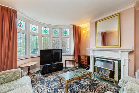 3 bedroom semi-detached house for sale, Walton Dene, Aylesbury