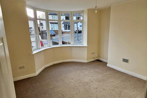 2 bedroom semi-detached house to rent, Park Avenue, Rowley Regis