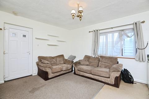 1 bedroom flat for sale, Wing Road, Leysdown-On-Sea, Sheerness