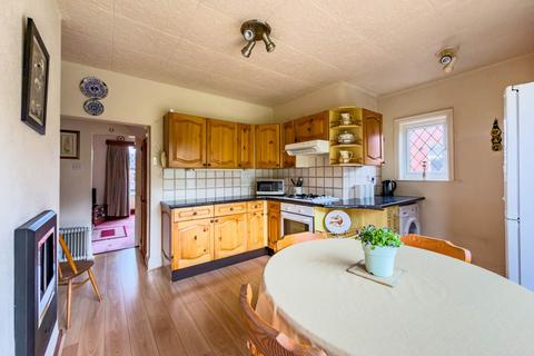 undefined, Kings Drive, Batley