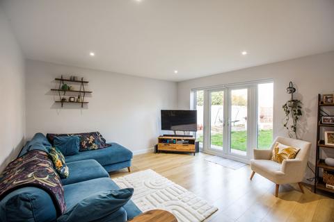undefined, Teigngrace, Southend-on-sea SS3
