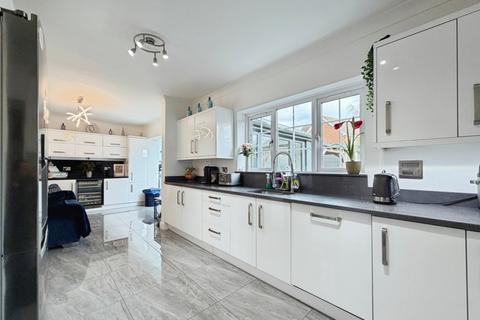 undefined, Temple Close, Ashford