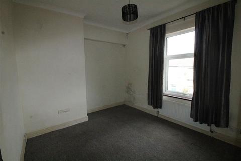2 bedroom terraced house for sale, Laverack Field, Wyke, Bradford