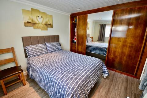 undefined, Elmore, St. Martin JE3