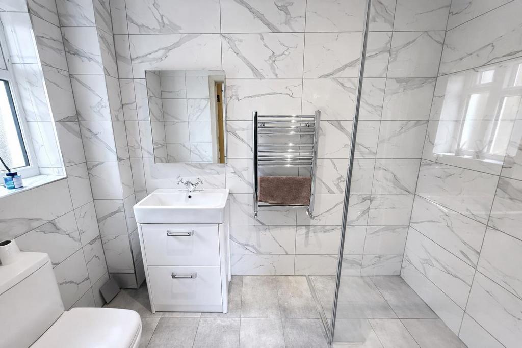 Ground Floor Shower Room