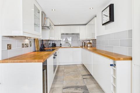 2 bedroom flat for sale, Brunswick Square, Hove