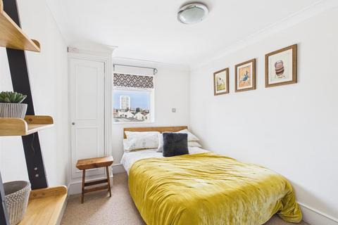 2 bedroom flat for sale, Brunswick Square, Hove