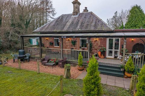 2 bedroom detached bungalow for sale, East Lodge, Mossknowe, DG11