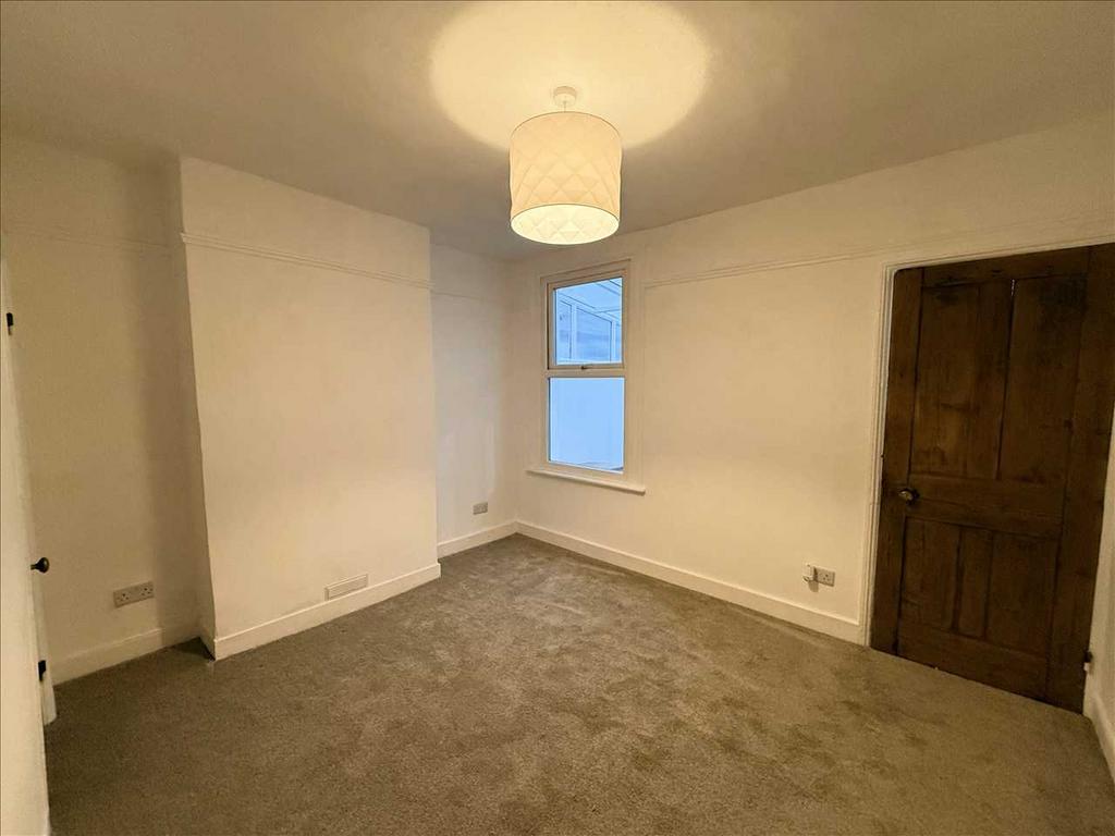Lounge to Rear/First