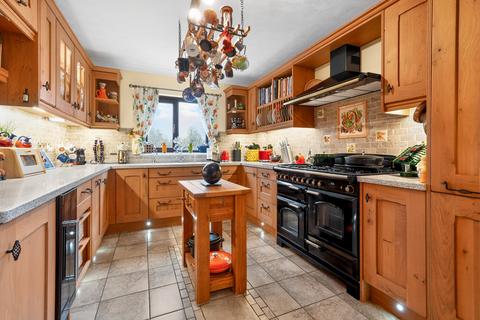 4 bedroom detached house for sale, Debourne Manor Drive, Cowes, Isle of Wight
