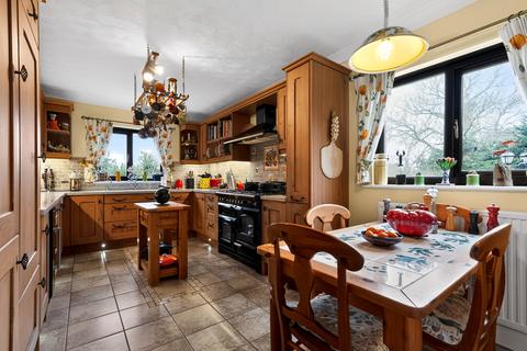 4 bedroom detached house for sale, Debourne Manor Drive, Cowes, Isle of Wight