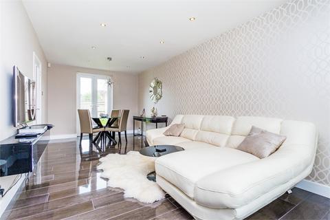 3 bedroom terraced house to rent, Long Readings Lane, Slough SL2