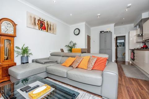 1 bedroom ground floor flat for sale, Whitehall Lane, Grays