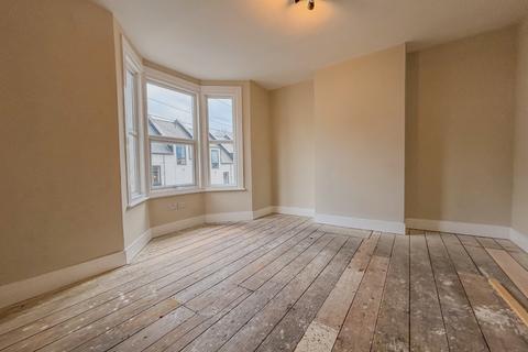 3 bedroom terraced house to rent, Balfour Road, Bristol BS3
