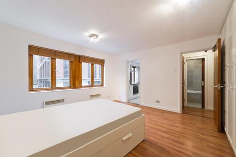 Studio to rent, Floral Street, London WC2E