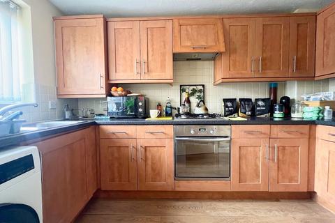 3 bedroom terraced house for sale, Violet Close, Oakley Vale, Corby, NN18