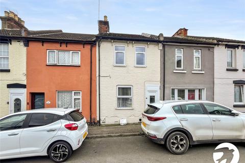 3 bedroom terraced house to rent, Pheasant Road, Chatham, Kent, ME4