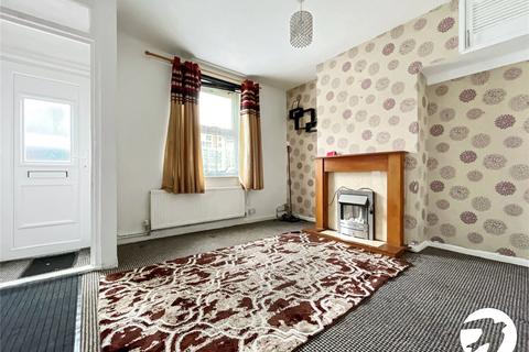 3 bedroom terraced house to rent, Pheasant Road, Chatham, Kent, ME4