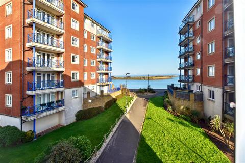 2 bedroom flat for sale, Barbuda Quay, Eastbourne