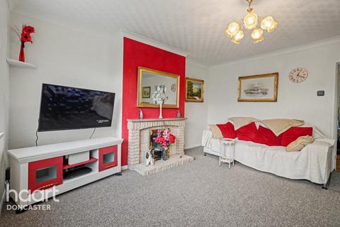 2 bedroom detached bungalow for sale, Tranmoor Avenue, Bessacarr, Doncaster