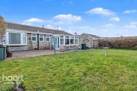 2 bedroom detached bungalow for sale, Tranmoor Avenue, Bessacarr, Doncaster