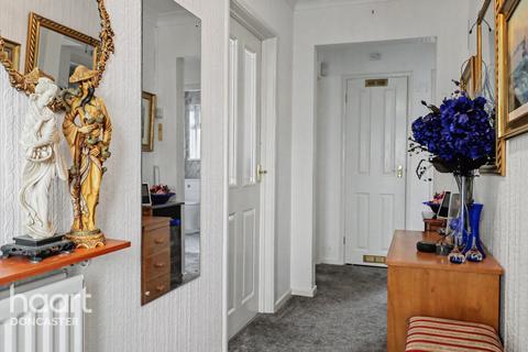 2 bedroom detached bungalow for sale, Tranmoor Avenue, Bessacarr, Doncaster