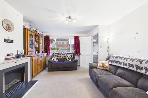 3 bedroom end of terrace house for sale, Elizabeth Close, Bodmin, Cornwall