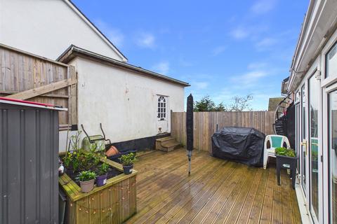 3 bedroom end of terrace house for sale, Elizabeth Close, Bodmin, Cornwall