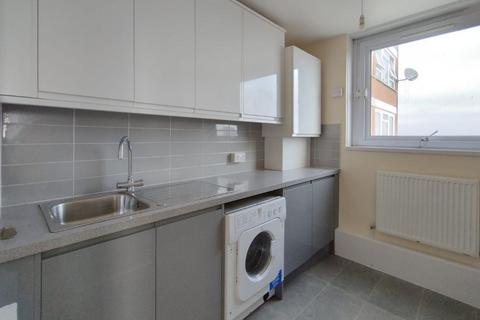 1 bedroom flat for sale, 58 Sheringham Tower, Baird Avenue, Southall, Middlesex, UB1 3NE