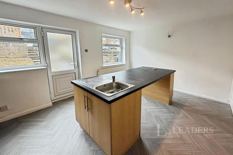 3 bedroom semi-detached house to rent, Greenfinch Close, Brinsworth, Rotherham, S60