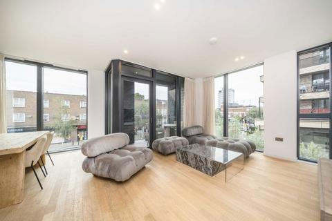 2 bedroom flat for sale, West Bradbury Yard, Brentford TW8