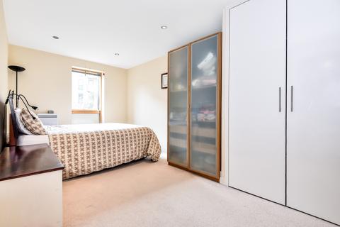 2 bedroom flat to rent, Durnsford Road, Wimbledon, London, SW19