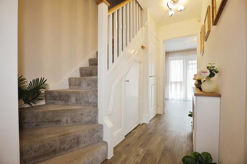 4 bedroom semi-detached house for sale, Tyrrell Road, Banbury