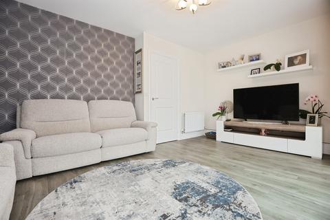 4 bedroom semi-detached house for sale, Tyrrell Road, Banbury