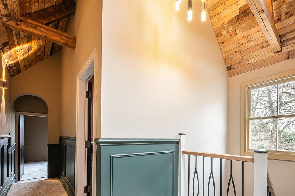2nd floor landing