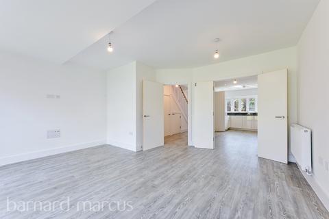 undefined, Beatrice Square, TADWORTH